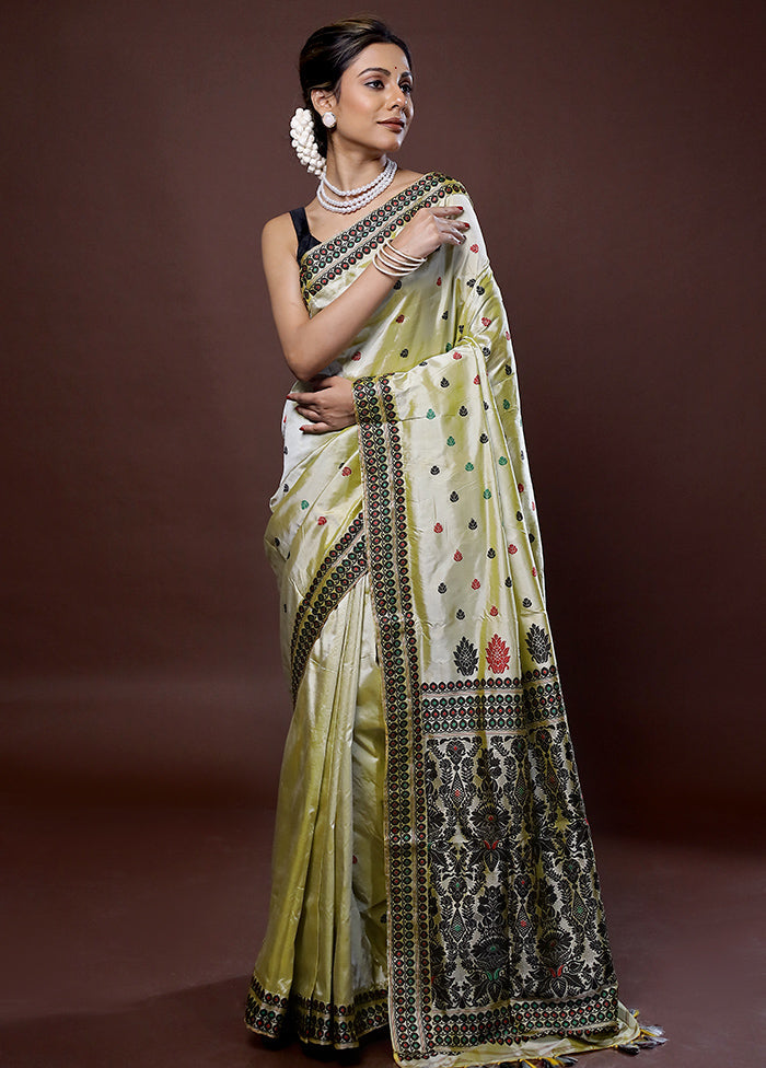 Green Assam Pure Silk Saree With Blouse Piece - Indian Silk House Agencies