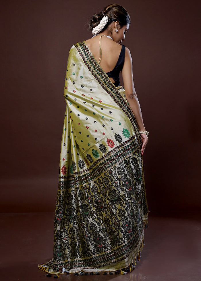 Green Assam Pure Silk Saree With Blouse Piece - Indian Silk House Agencies