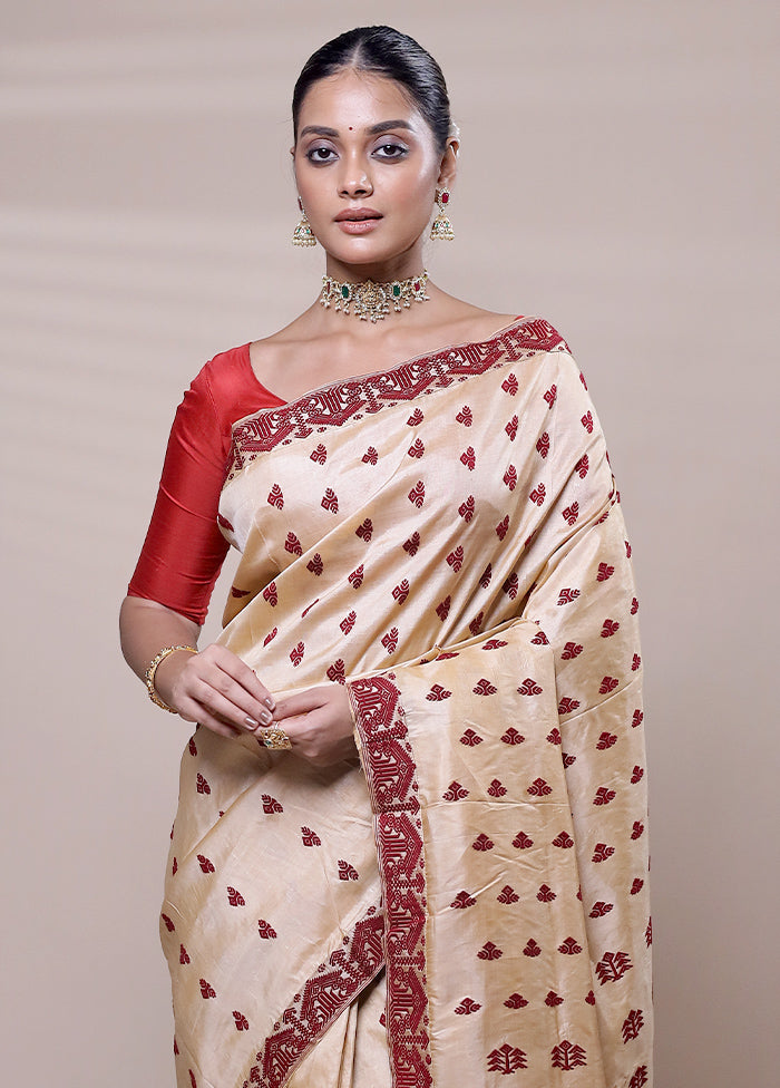 Cream Handloom Assam Pure Silk Saree With Blouse Piece