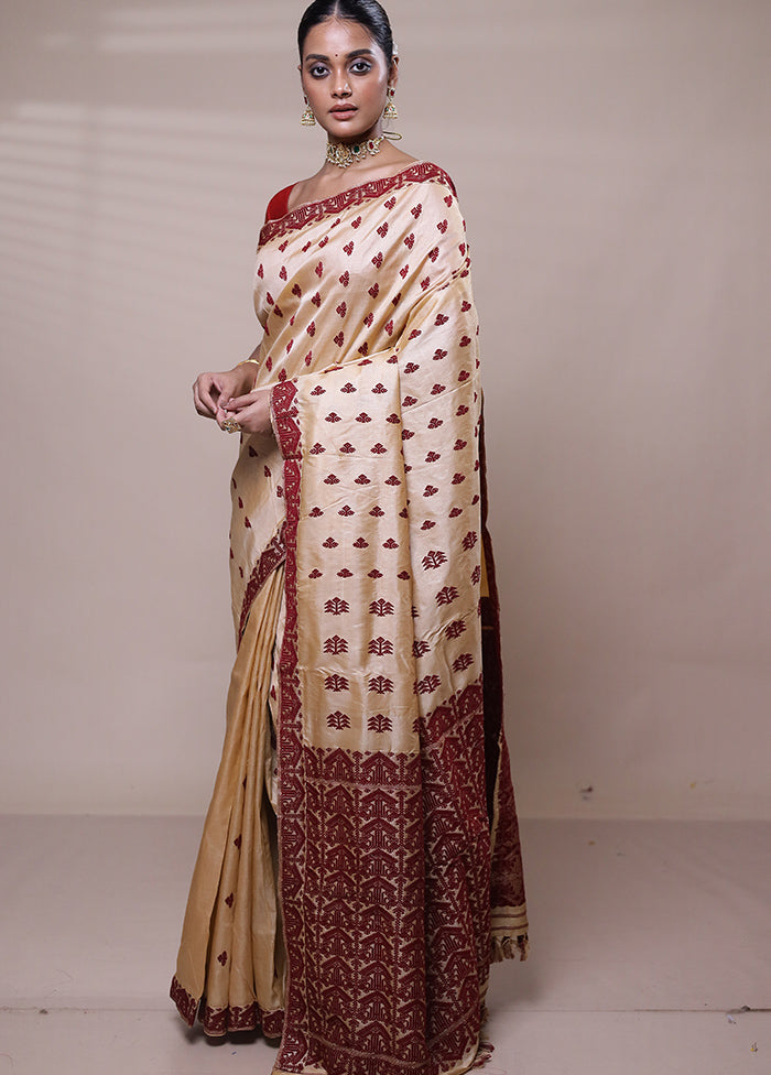 Cream Handloom Assam Pure Silk Saree With Blouse Piece