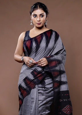 Grey Cotton Saree With Blouse Piece - Indian Silk House Agencies