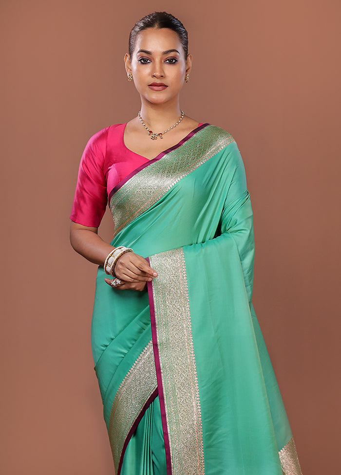 Green Uppada Silk Saree With Blouse Piece