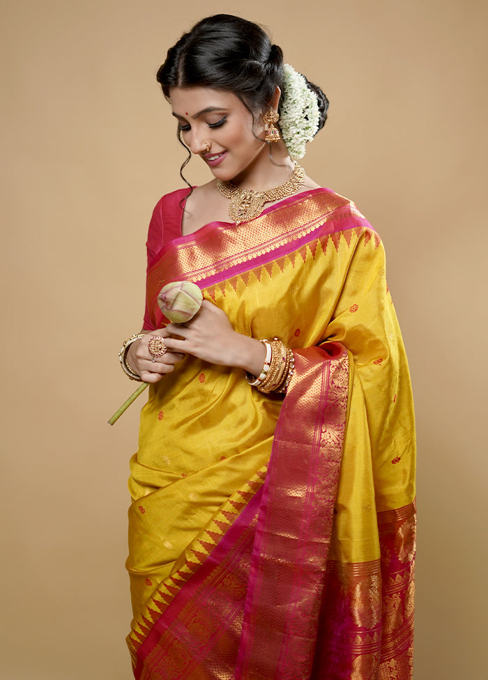 Yellow Gadwal Pure Silk Saree Without Blouse Piece