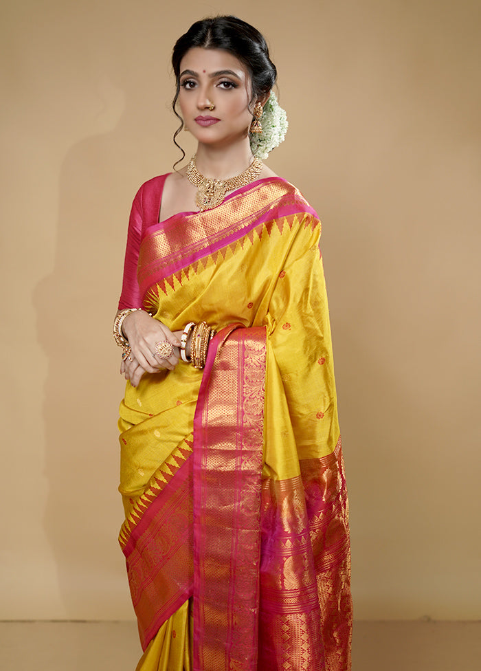 Yellow Gadwal Pure Silk Saree Without Blouse Piece