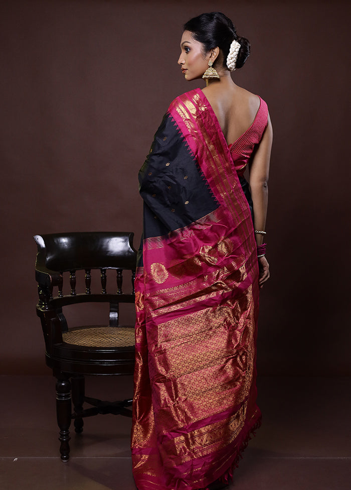 Black Gadwal Pure Silk Saree Without Blouse Piece