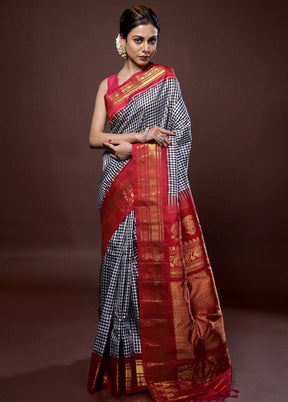 Cream Gadwal Pure Silk Saree Without Blouse Piece - Indian Silk House Agencies