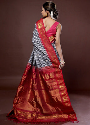 Cream Gadwal Pure Silk Saree Without Blouse Piece - Indian Silk House Agencies