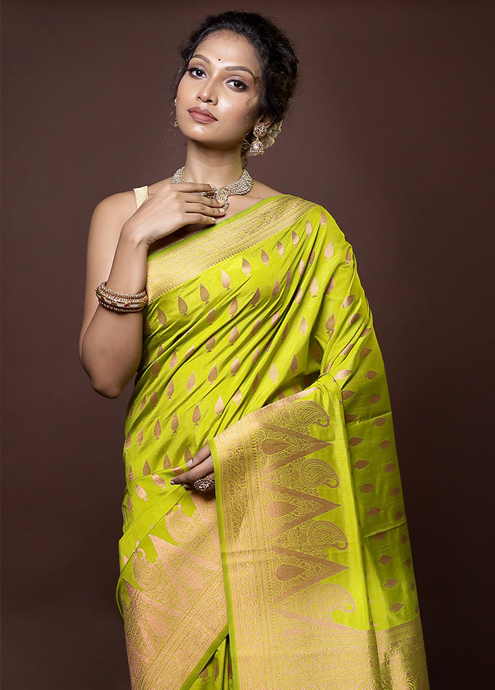 Green Dupion Silk Saree With Blouse Piece