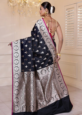 Black Banarasi Silk Saree With Blouse Piece