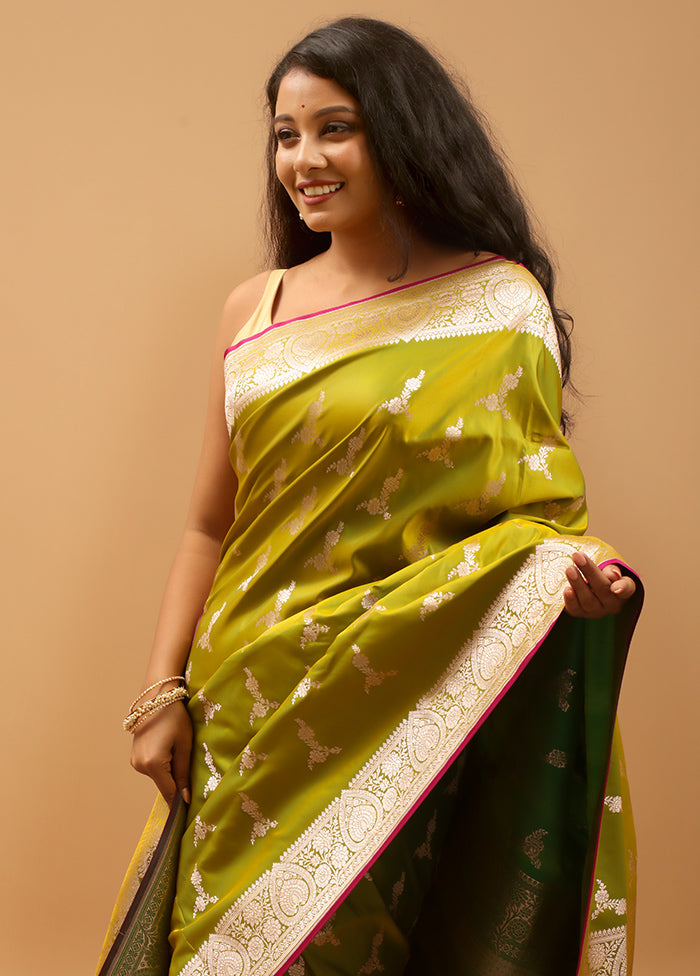 Green Banarasi Silk Saree With Blouse Piece