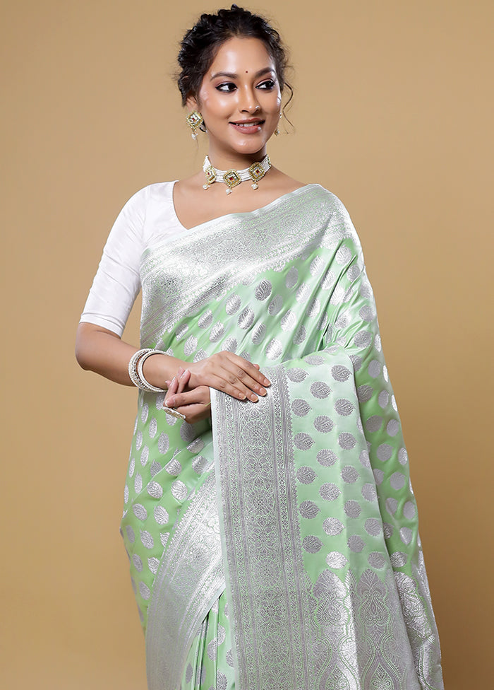 Green Banarasi Silk Saree With Blouse Piece