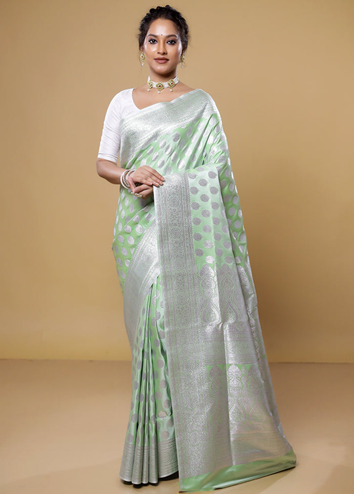 Green Banarasi Silk Saree With Blouse Piece