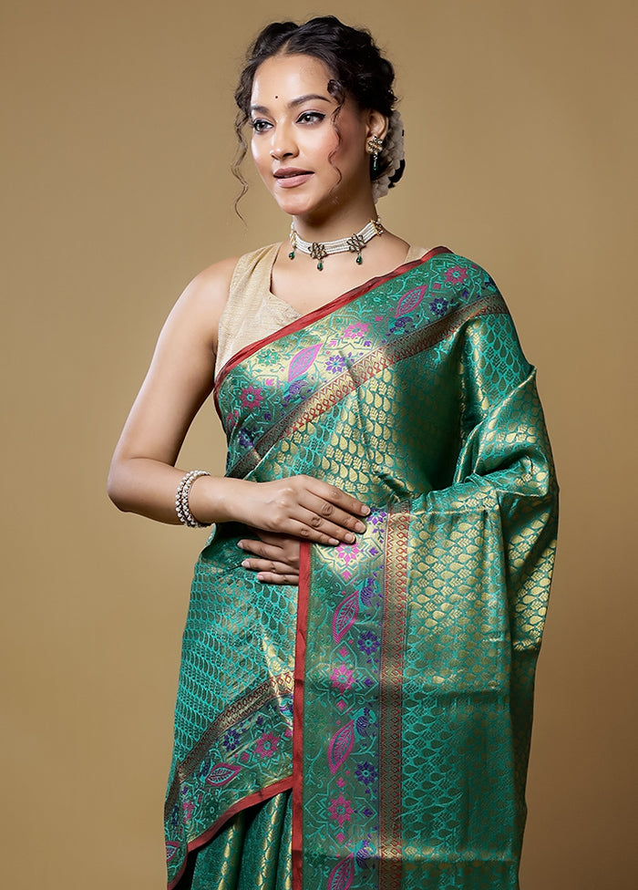 Green Dupion Silk Saree With Blouse Piece