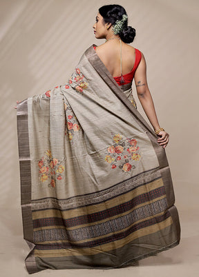 Cream Tussar Silk Saree With Blouse Piece - Indian Silk House Agencies