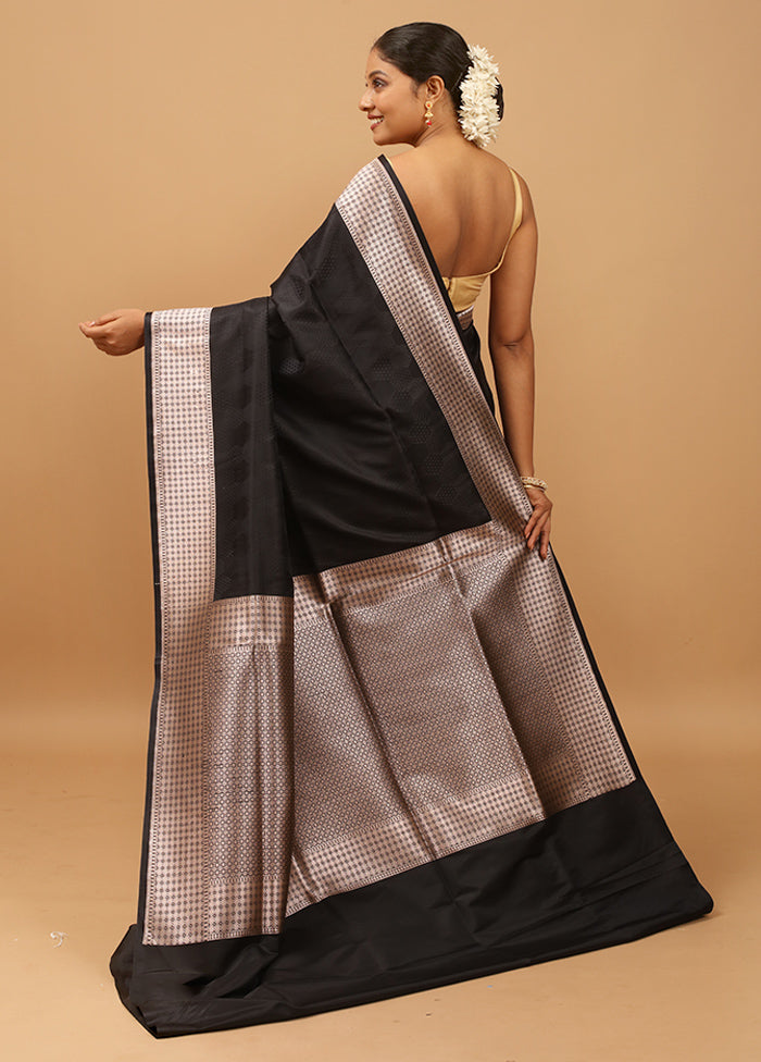 Black Banarasi Silk Saree With Blouse Piece