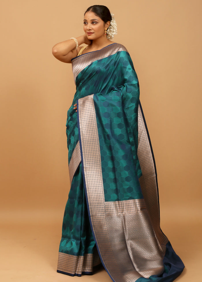 Green Banarasi Silk Saree With Blouse Piece