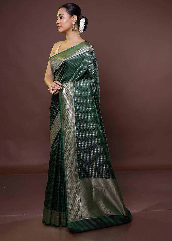 Green Uppada Silk Saree With Blouse Piece