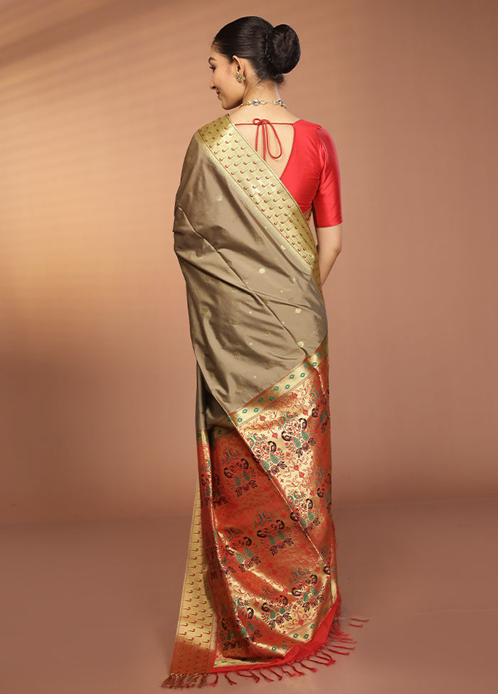 Grey Kanjivaram Silk Saree With Blouse Piece