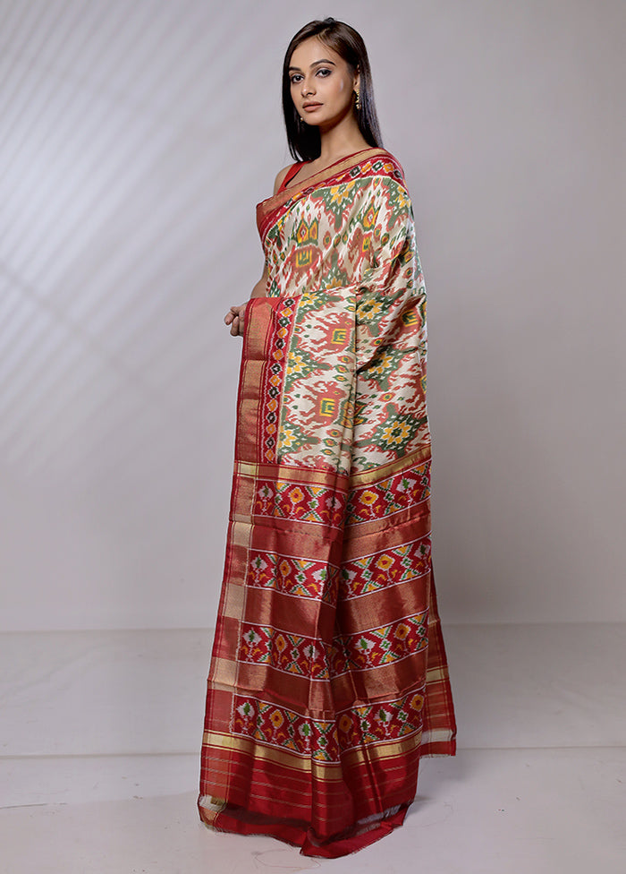 Cream Handloom Ikkat Pure Silk Saree With Blouse Piece