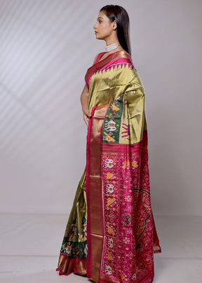 Green Handloom Ikkat Pure Silk Saree With Blouse Piece