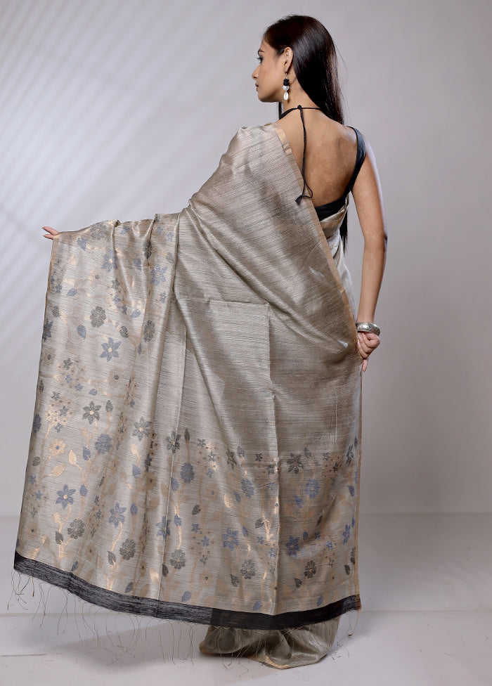 Cream Handloom Matka Pure Silk Saree With Blouse Piece