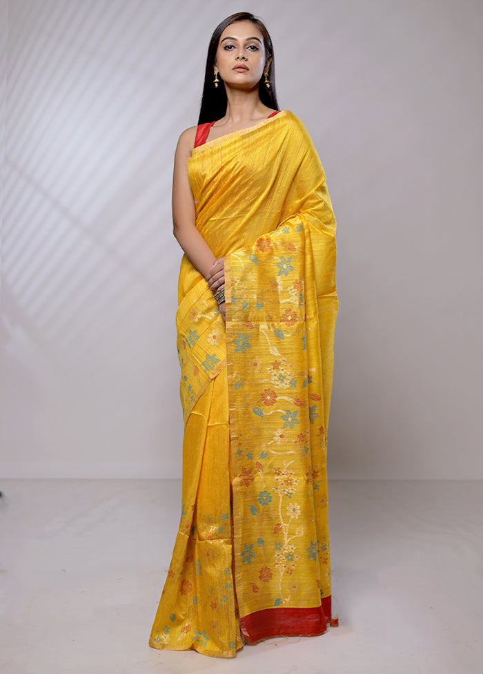 Yellow Handloom Matka Pure Silk Saree With Blouse Piece