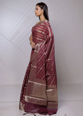 Maroon Pure Cotton Saree With Blouse Piece