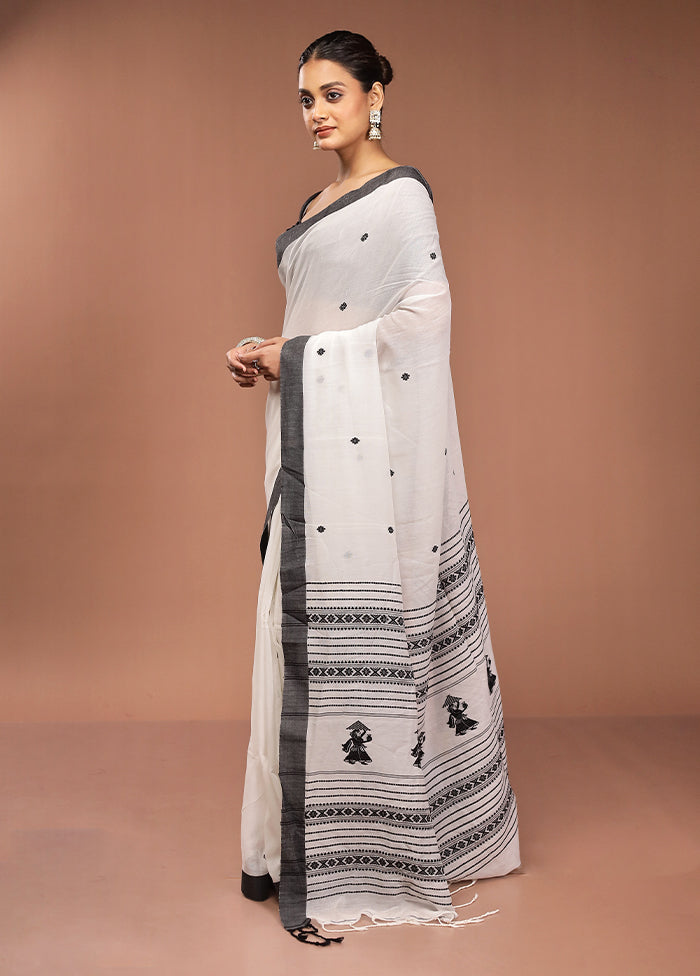 White Pure Cotton Saree With Blouse Piece