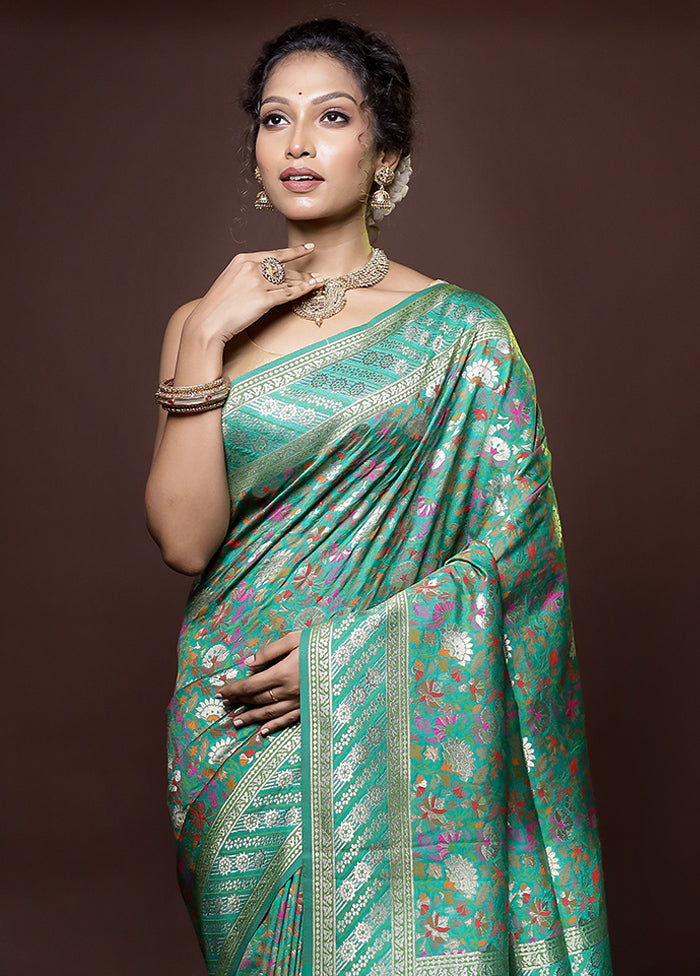 Green Dupion Silk Saree With Blouse Piece