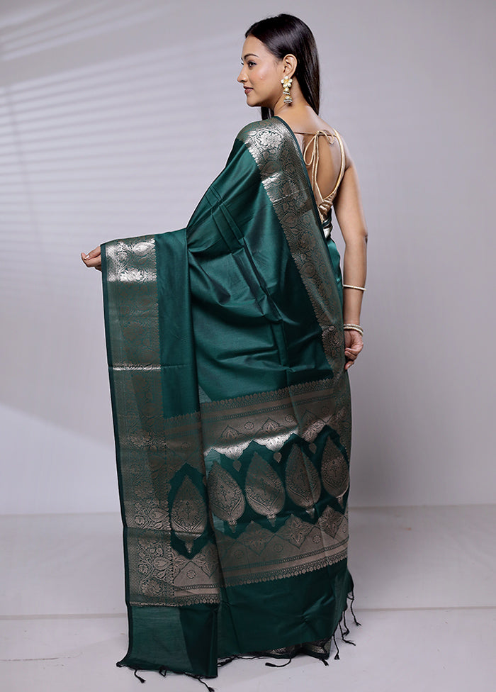 Green Cotton Saree With Blouse Piece