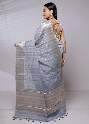 Grey Cotton Saree With Blouse Piece