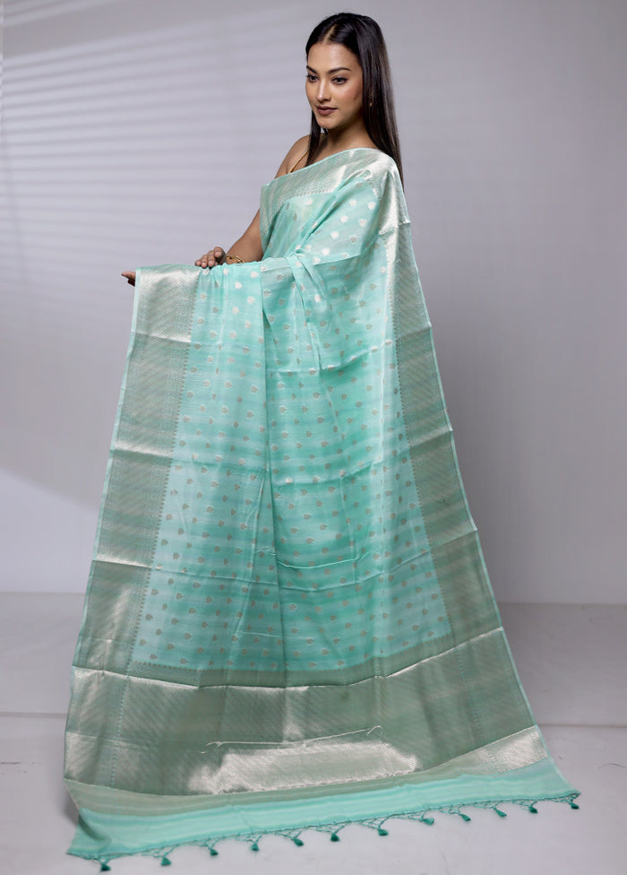 Green Cotton Saree With Blouse Piece