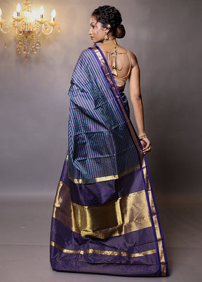 Blue Handloom Kanjivaram Pure Silk Saree With Blouse Piece