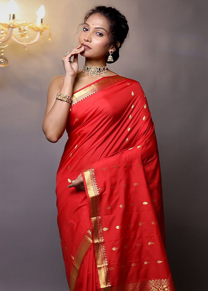 Red Kanjivaram Silk Saree With Blouse Piece