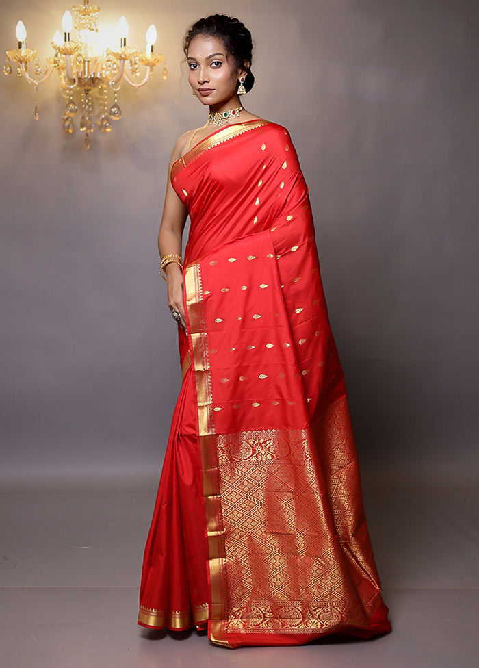 Red Kanjivaram Silk Saree With Blouse Piece