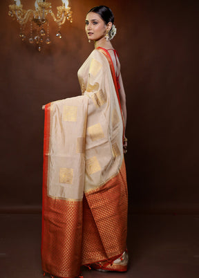 Cream Dupion Silk Saree With Blouse Piece