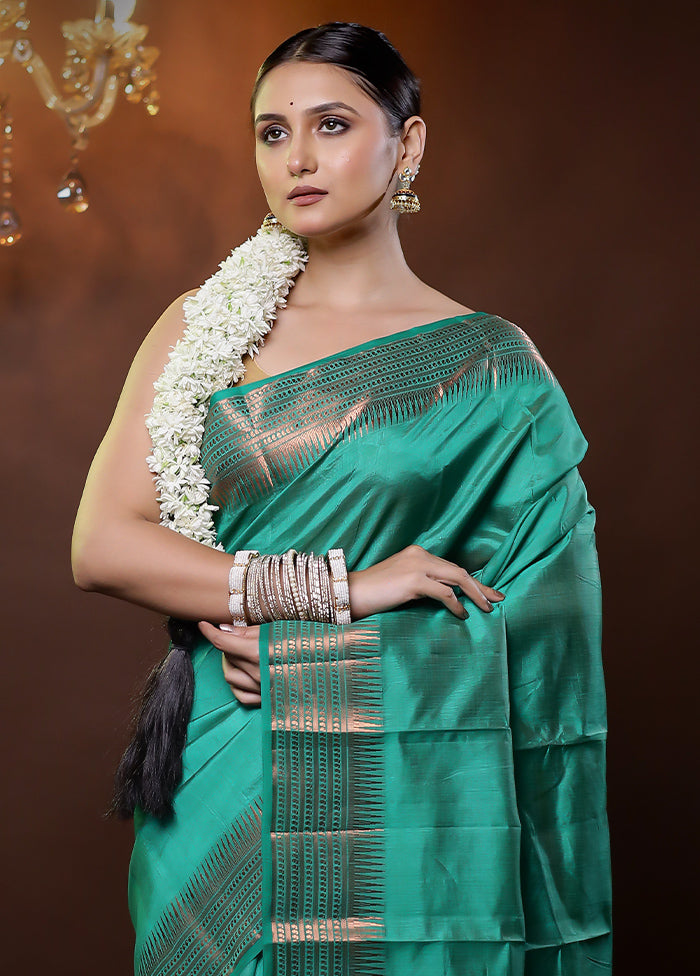 Green Dupion Silk Saree With Blouse Piece