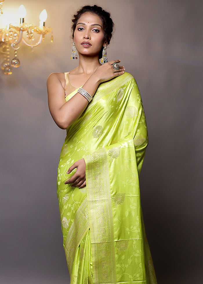 Green Dupion Silk Saree With Blouse Piece