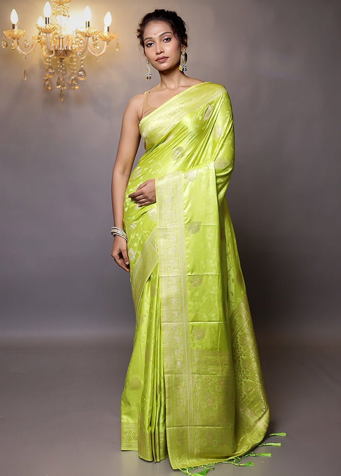 Green Dupion Silk Saree With Blouse Piece