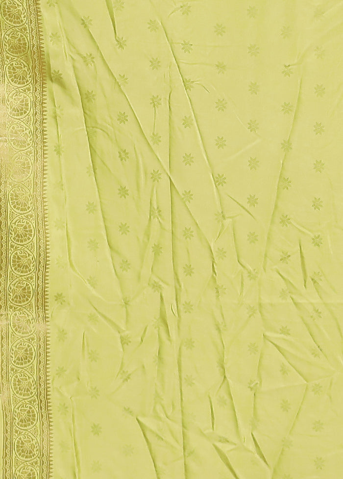 Green Dupion Silk Saree With Blouse Piece