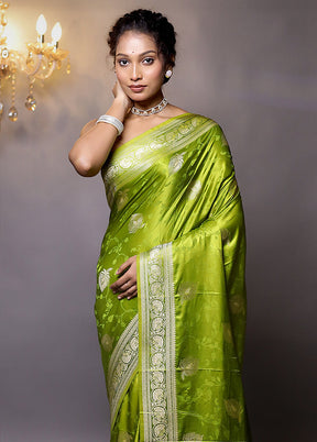 Green Dupion Silk Saree With Blouse Piece