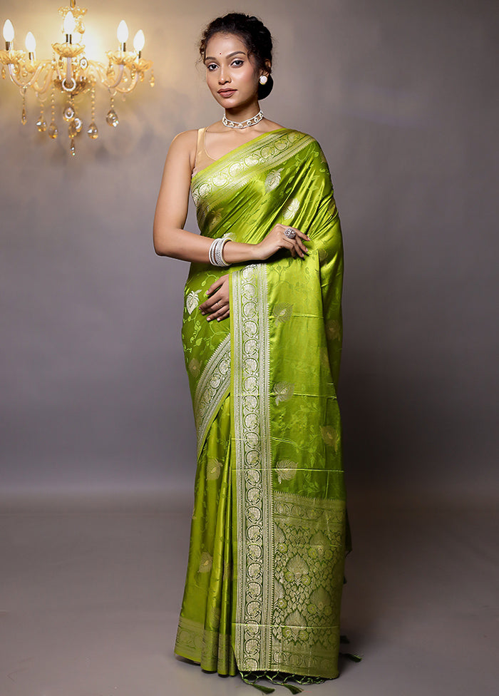 Green Dupion Silk Saree With Blouse Piece