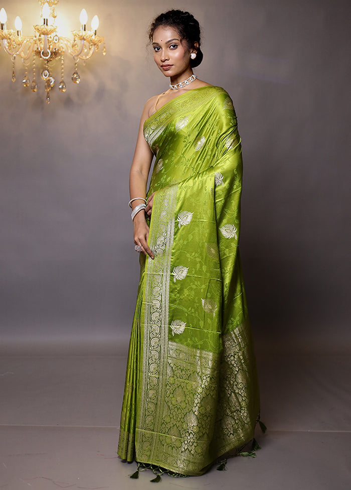 Green Dupion Silk Saree With Blouse Piece