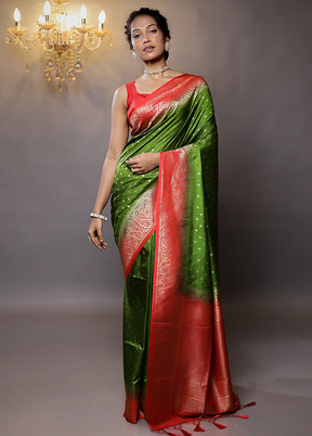 Green Dupion Silk Saree With Blouse Piece