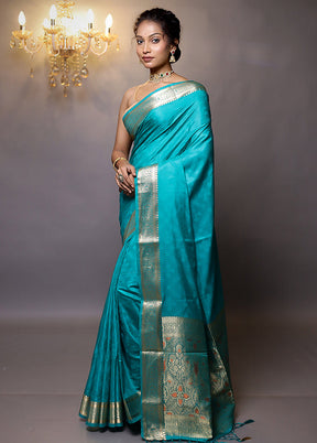 Green Dupion Silk Saree With Blouse Piece