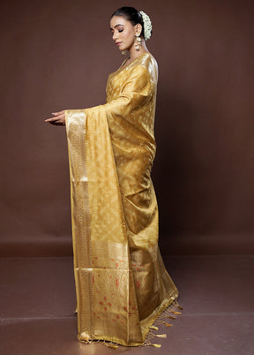 Cream Dupion Silk Saree With Blouse Piece