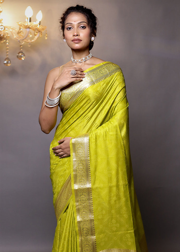 Green Dupion Silk Saree With Blouse Piece