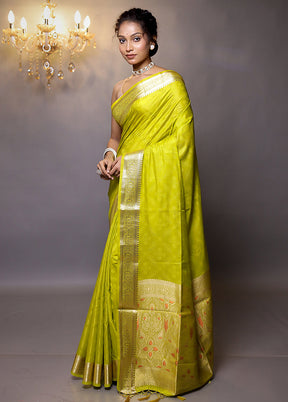 Green Dupion Silk Saree With Blouse Piece