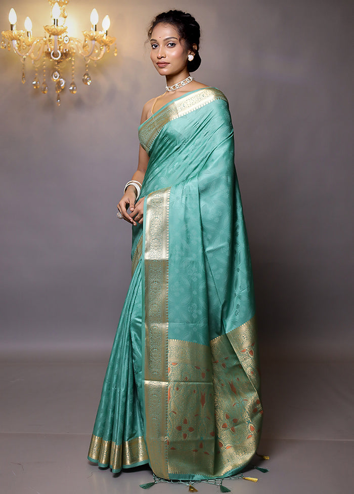 Green Dupion Silk Saree With Blouse Piece