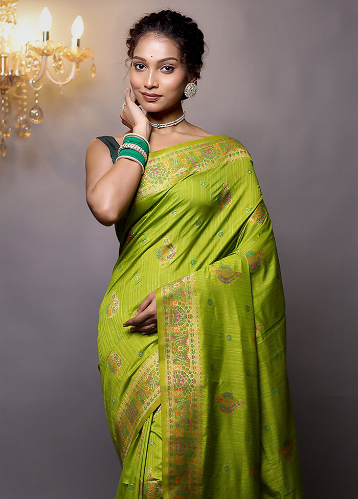 Green Dupion Silk Saree With Blouse Piece